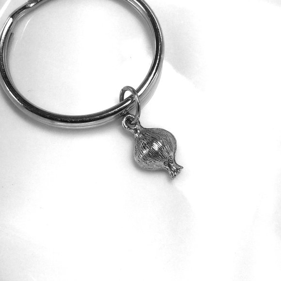 Miniature Pomegranate Fruit Charm Keyring Gift Keychain - Picture 4 of 4